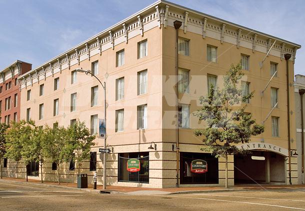 почивка в  Courtyard New Orleans Downtown/Convention Center