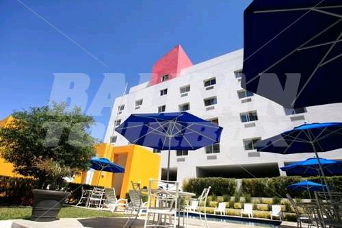 почивка в Comfort Inn Monterrey Valle