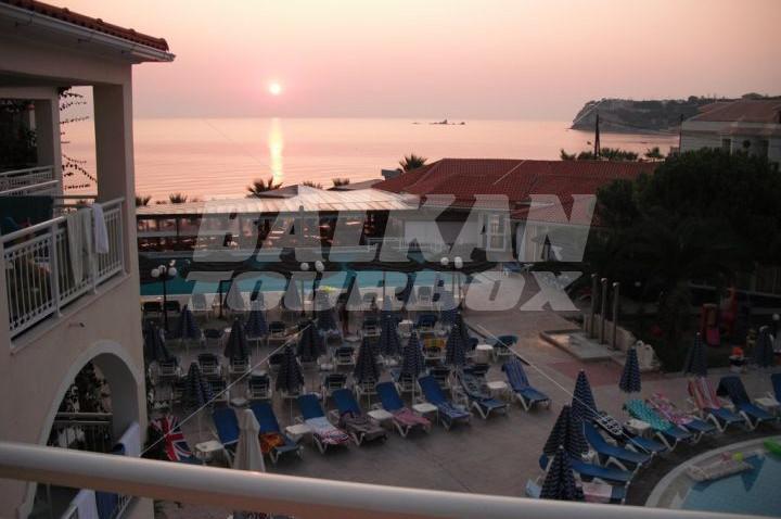 holiday in Sunrise