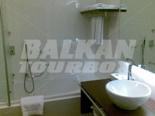 почивка в Four Points Sheraton