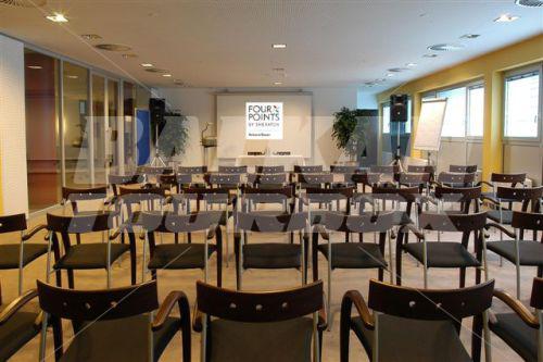 почивка в Four Points Sheraton