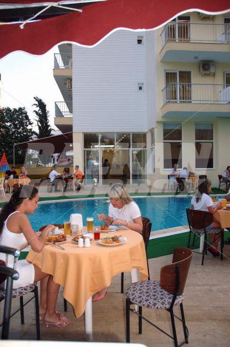 holiday in Asli