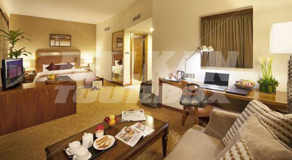 почивка в Landmark Grand Hotel