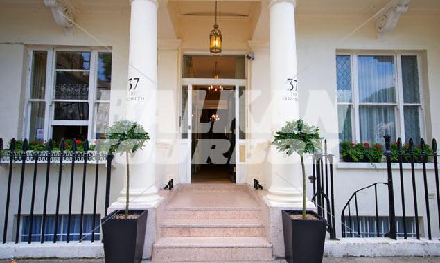 почивка в London Elizabeth