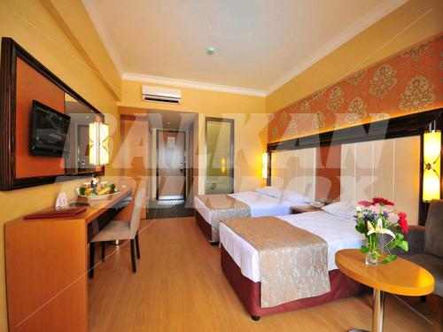 holiday in Golden Rock Beach