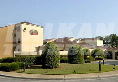 почивка в Courtyard by Marriott Savannah Midtown