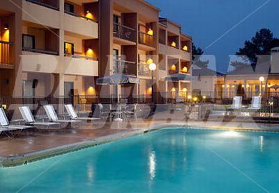 почивка в Courtyard by Marriott Savannah Midtown