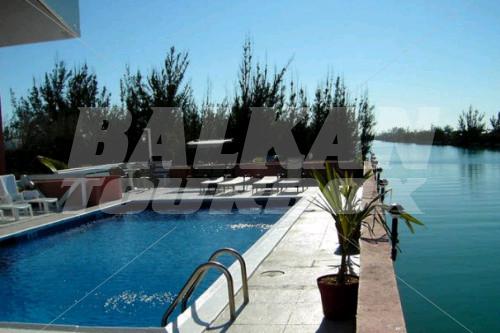 почивка в Dundee Bay Villas
