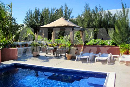 почивка в Dundee Bay Villas