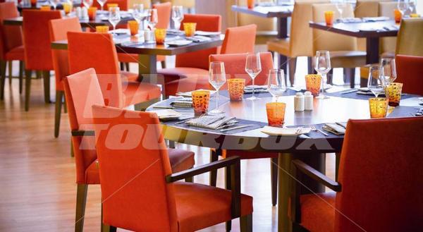 почивка в Movenpick  Jumeirah Beach