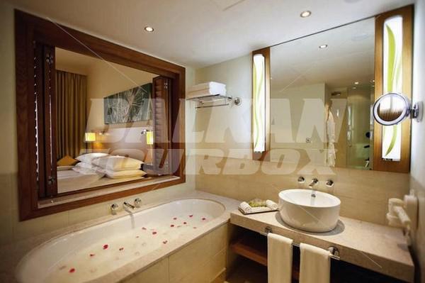 почивка в Movenpick  Jumeirah Beach