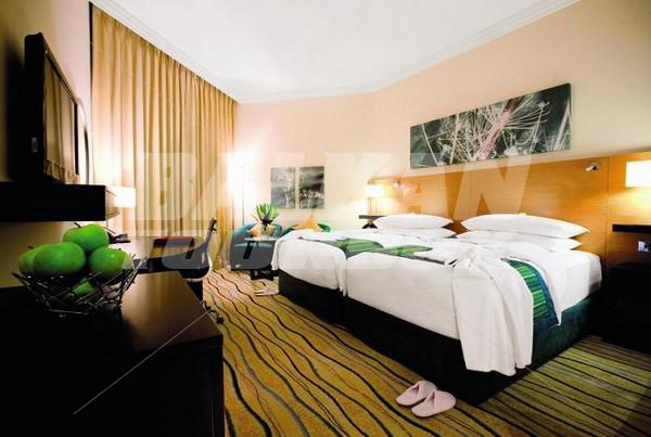 почивка в Movenpick  Jumeirah Beach