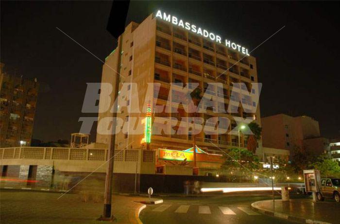почивка в Ambassador Hotel