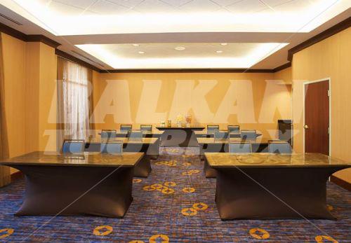 почивка в Courtyard by Marriott Louisville Airport