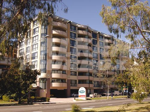 почивка в  Medina Executive James Court