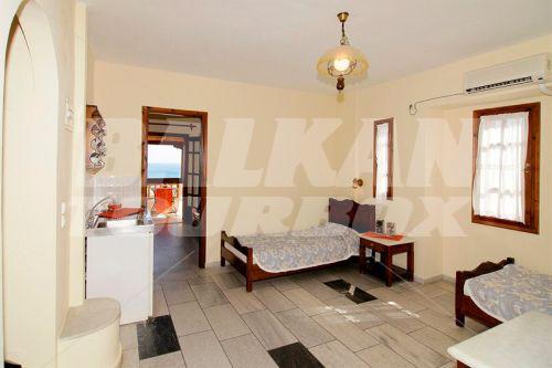 почивка в Kampos Village Resort