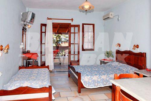 почивка в Kampos Village Resort