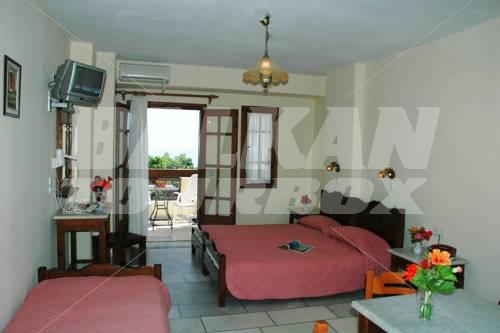 почивка в Kampos Village Resort
