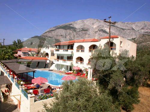 почивка в Kampos Village Resort