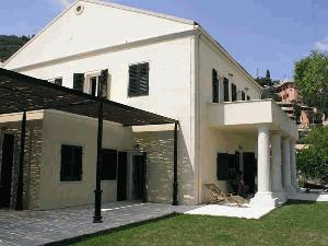 Хотел Erkina Villa The Mansion