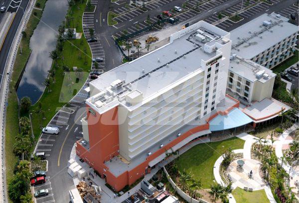 почивка в Courtyard by Marriott Miami Airport South