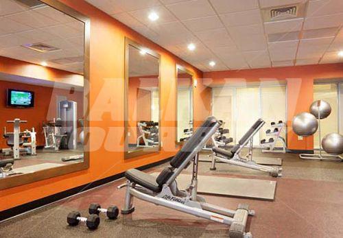 почивка в Courtyard by Marriott Miami Airport South