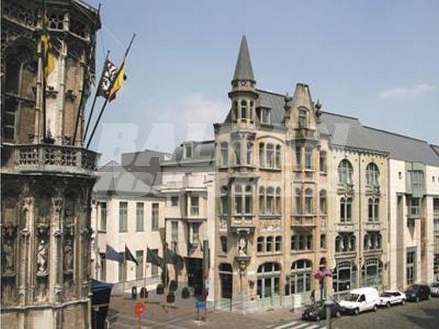 почивка в NH Ghent Belfort
