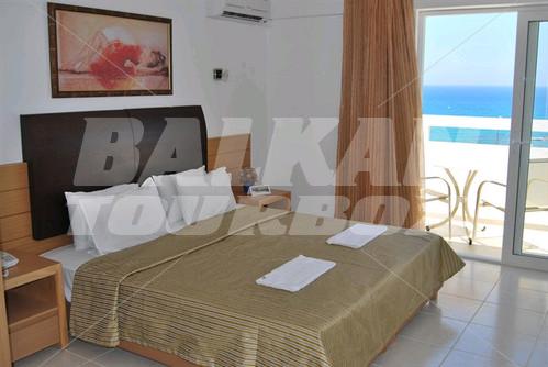 holiday in Mediterraneo