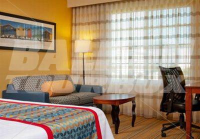 почивка в Courtyard by Marriott Fort Lauderdale Airport & Cruise Port