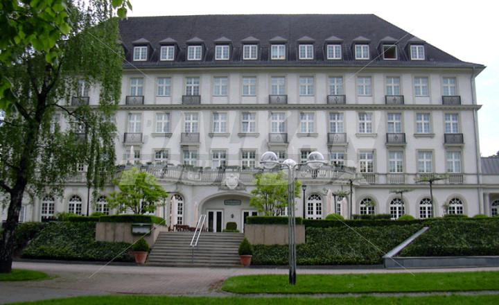 почивка в  Pullman Aachen Quellenhof