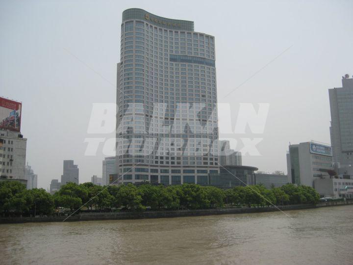 почивка в  Shangri La Ningbo