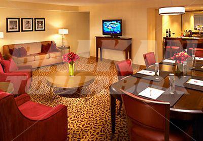 почивка в Cleveland Airport Marriott