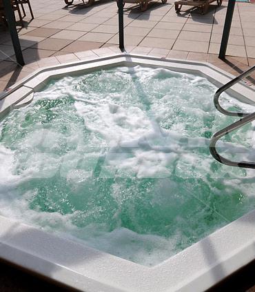почивка в Courtyard by Marriott Houston Downtown /Convention Center