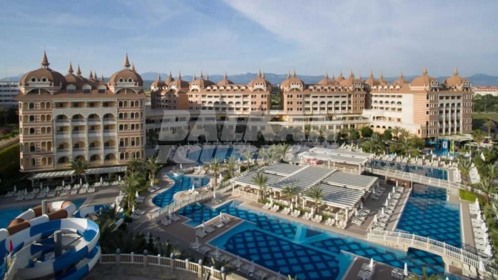 holiday in Royal Alhambra Palace