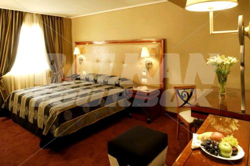 почивка в Piraeus Theoxenia