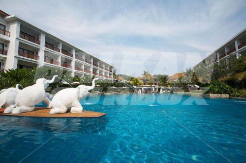holiday in Naithonburi Beach Resort