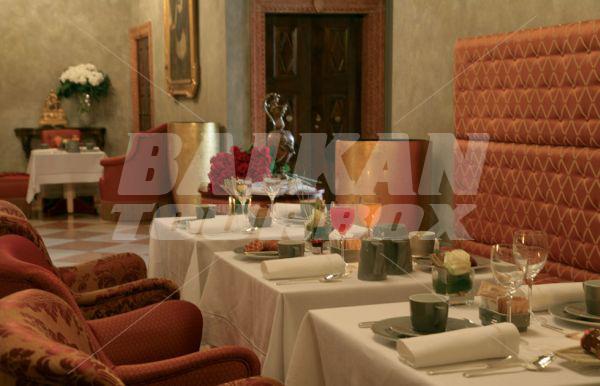почивка в Due Torri Baglioni