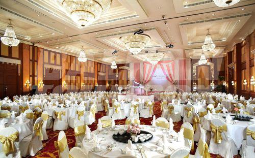 почивка в Swissotel Le Concorde Bangkok