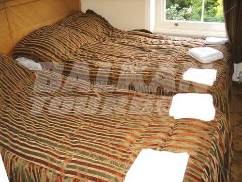 holiday in Kensington Suite