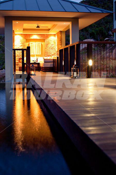 holiday in Raffles Praslin Seychelles