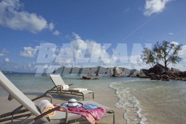 holiday in Raffles Praslin Seychelles