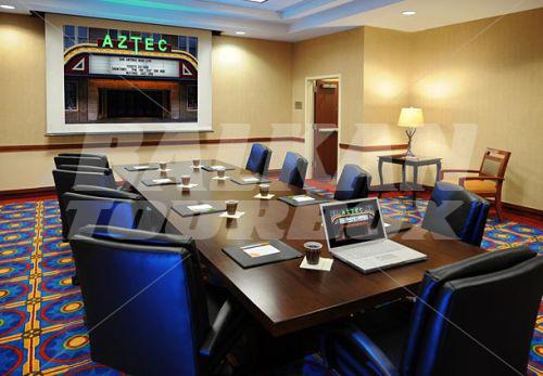 почивка в Courtyard by Marriott San Antonio Riverwalk