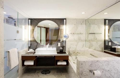 holiday in Intercontinental Pudong