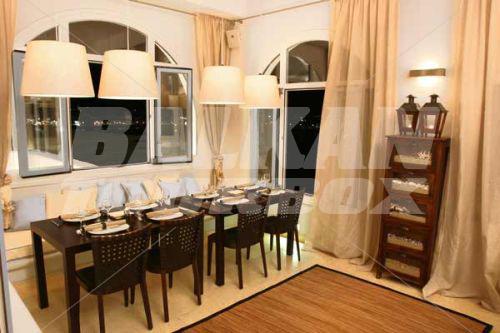 holiday in Harmony Boutique