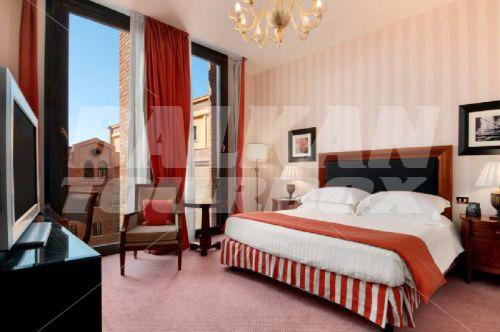 почивка в Hilton Molino Stucky