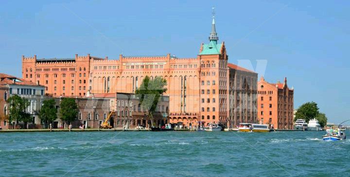почивка в Hilton Molino Stucky