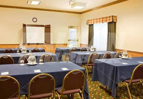 почивка в Residence Inn by Marriott Fresno