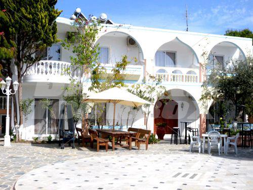 holiday in Pefkos Garden