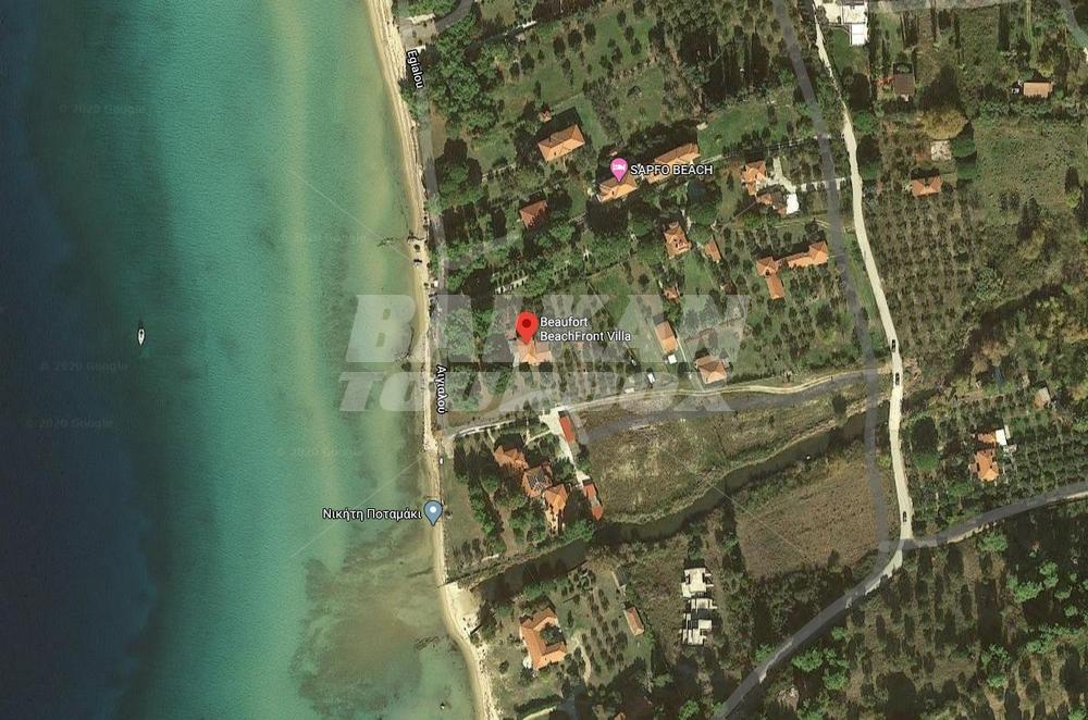 почивка в Beaufort Beachfront Villa, Nikiti