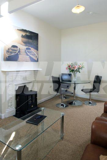 holiday in Victoria Apartments